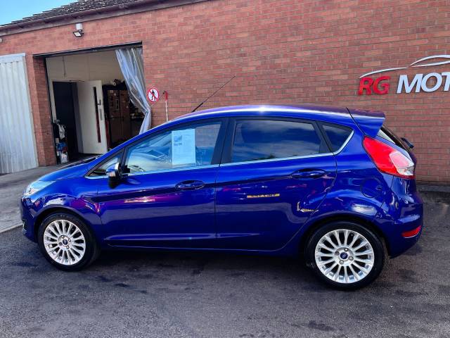 2014 Ford Fiesta 1.5 TDCi Titanium Blue 5dr Hatch