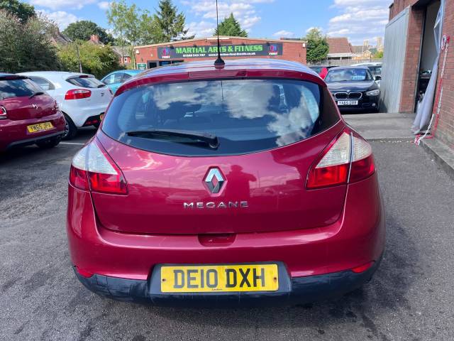 2010 Renault Megane 1.6 16V 110 Dynamique TomTom Red 5dr Hatch