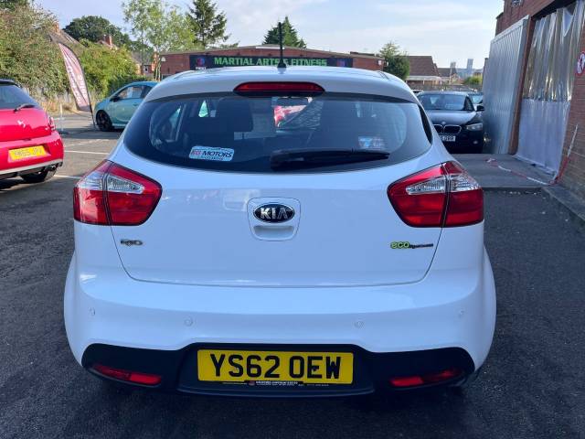 2013 Kia Rio 2 1.4 White 5dr Hatch Full Service History