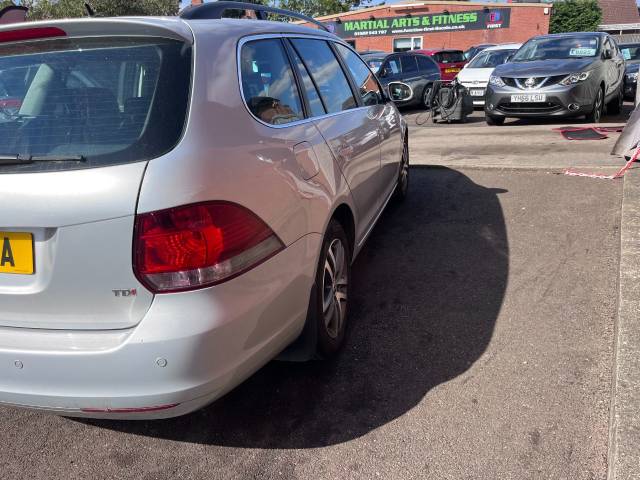 2013 Volkswagen Golf 1.6 TDI 105 SE Silver 5dr Estate