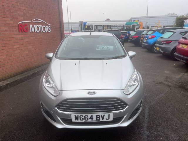 2014 Ford Fiesta 1.0 EcoBoost Zetec Silver 5dr Hatch, £0 TAX, 65 MPG, F.S.H.