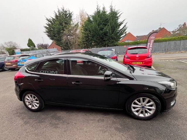 2015 Ford Focus 2.0 TDCi Titanium Black 5dr Hatch