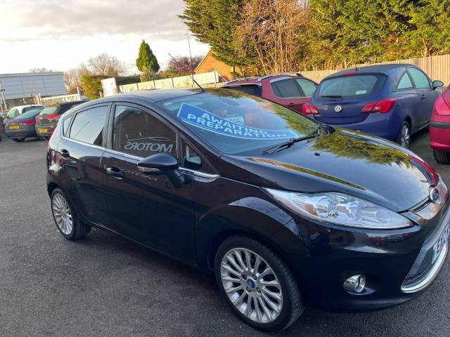2012 Ford Fiesta 1.4 Titanium Black 5dr Hatch