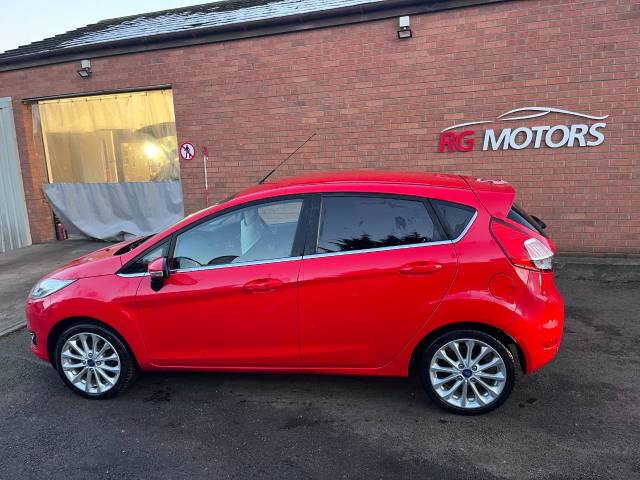 2016 Ford Fiesta 1.0 EcoBoost 125 Titanium X Red 5dr Hatch