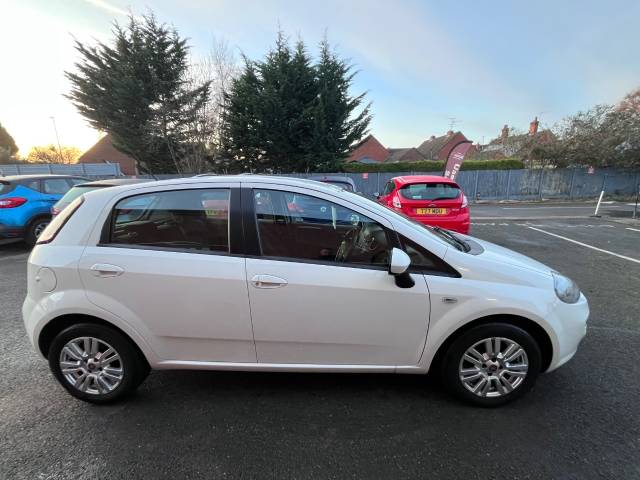 2014 Fiat Punto 1.2 Easy White 5dr Hatch
