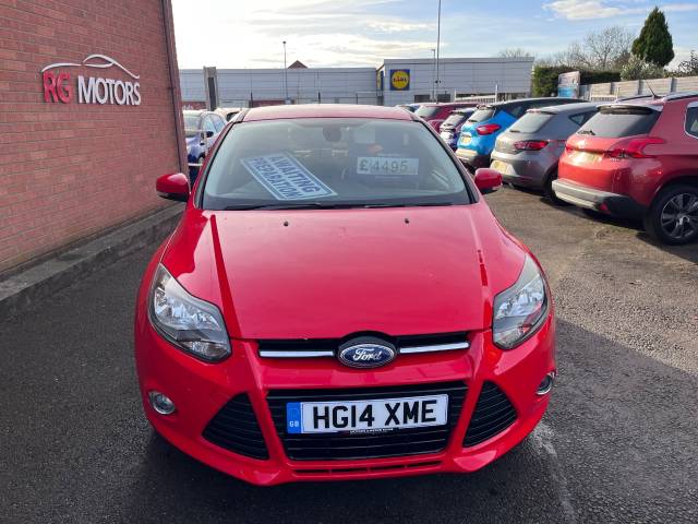 2014 Ford Focus 1.0 125 EcoBoost Titanium Navigator Red 5dr Hatch