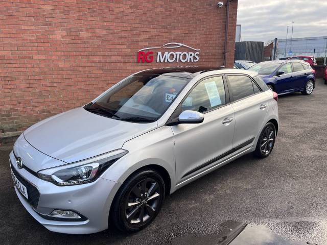 Hyundai i20 1.2 Premium SE Silver 5dr Hatch Hatchback Petrol Silver
