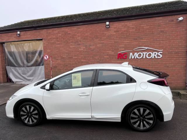 2015 Honda Civic 1.6 i-DTEC SE Plus White 5dr Hatch