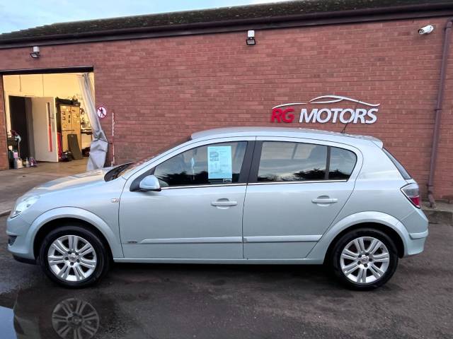 2008 Vauxhall Astra 1.8i VVT Design 5dr Auto Hatch