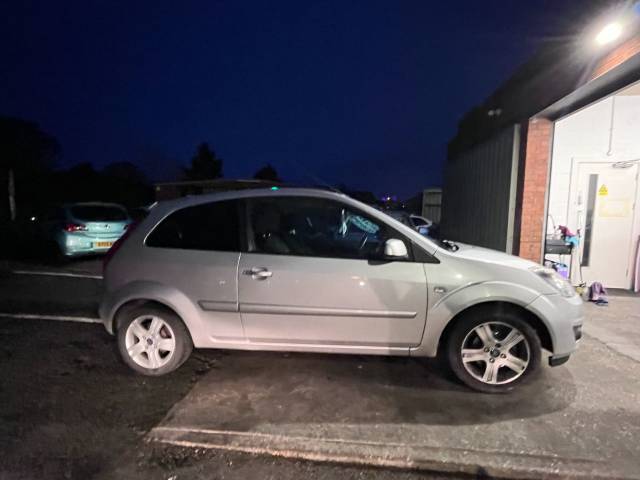 2007 Ford Fiesta 1.4 Zetec Silver 3dr Hatch [Climate]