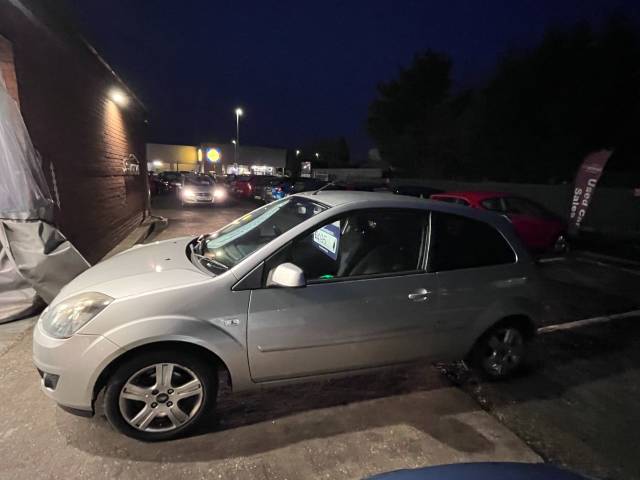2007 Ford Fiesta 1.4 Zetec Silver 3dr Hatch [Climate]