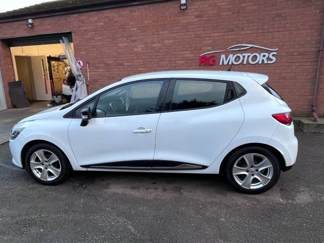 2016 Renault Clio 1.2 16V Dynamique Nav White 5dr Hatch