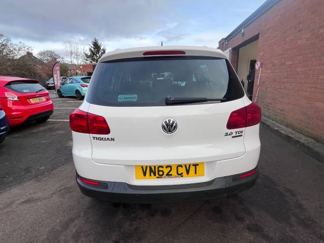 2012 Volkswagen Tiguan 2.0 TDi BlueMotion Tech SE White 5dr [2WD]