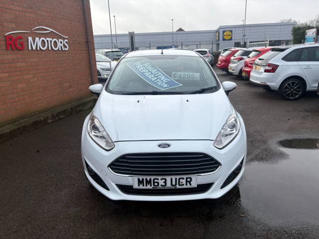 2013 Ford Fiesta 1.0 EcoBoost Zetec White 5dr Hatch