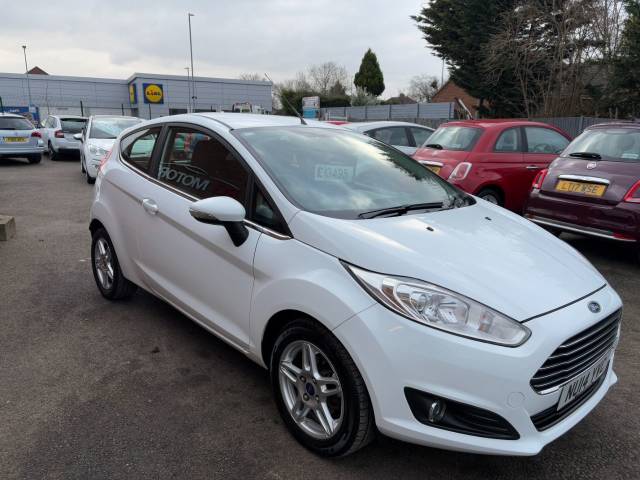 2014 Ford Fiesta 1.25 82 Zetec White 3dr Hatch