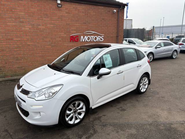 Citroen C3 1.2 VTi Selection White 5dr Hatch Hatchback Petrol White