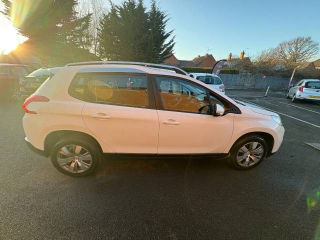 2016 Peugeot 2008 1.2 PureTech Active White 5dr Hatch