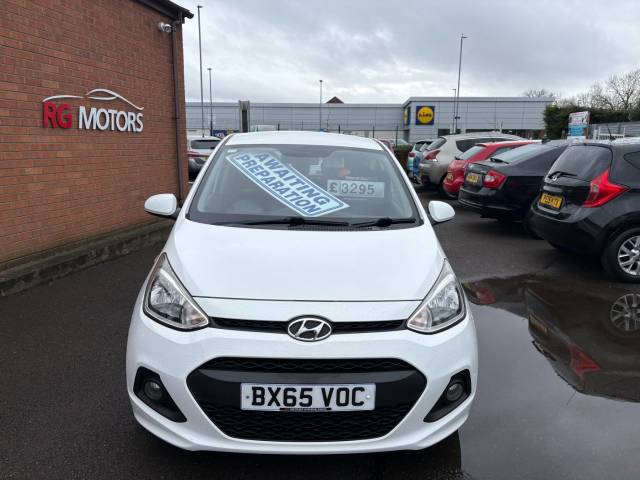 2015 Hyundai i10 1.0 Blue Drive SE White 5dr Hatch
