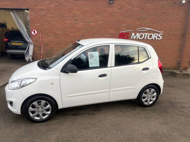 2013 Hyundai i10 1.2 Classic White 5dr Hatch,