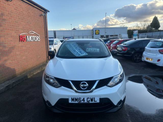 2015 Nissan Qashqai 1.6 dCi Tekna White 5dr Hatch