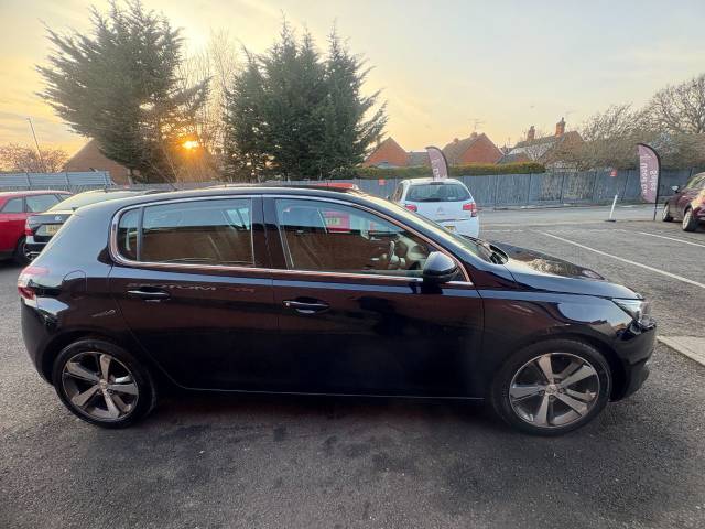 2017 Peugeot 308 1.2 PureTech 110 Allure Blue 5dr Hatch
