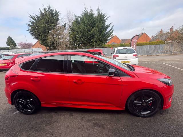 2016 Ford Focus 1.5 EcoBoost 182 Zetec S Red 5dr Hatch