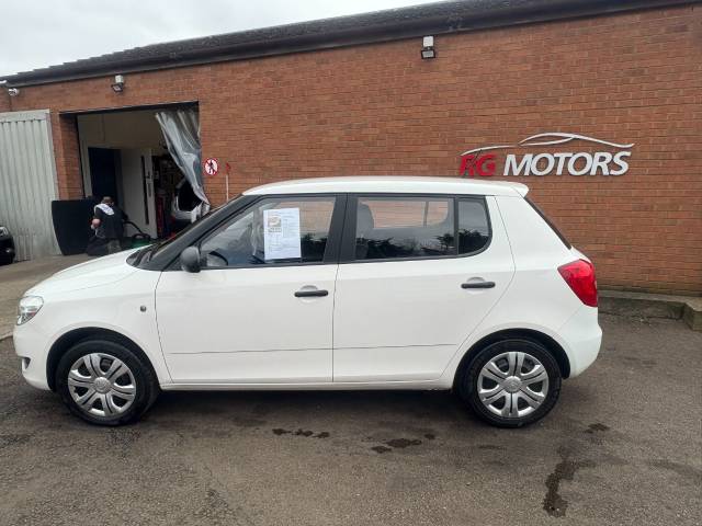 2013 Skoda Fabia 1.2 12V 60 S White 5dr Hatch