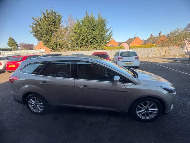 2017 Ford Focus 1.0 EcoBoost Zetec Silver 5dr Estate