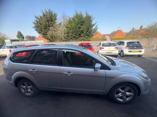 2010 Ford Focus 2.0 TDCi Zetec Silver 5dr Automatic Estate