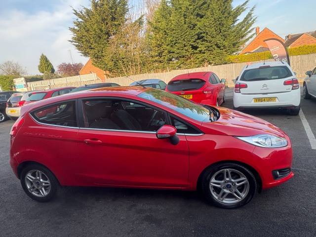 2014 Ford Fiesta 1.0 Zetec Red 3dr Hatch