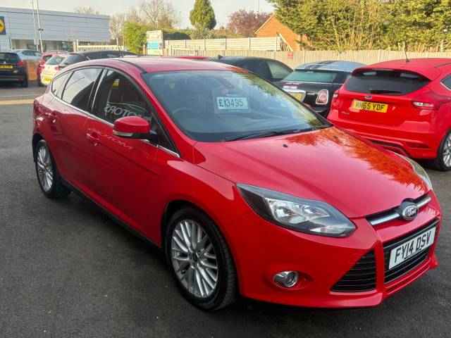 2014 Ford Focus 1.6 TDCi 115 Zetec Navigator Red 5dr Hatch