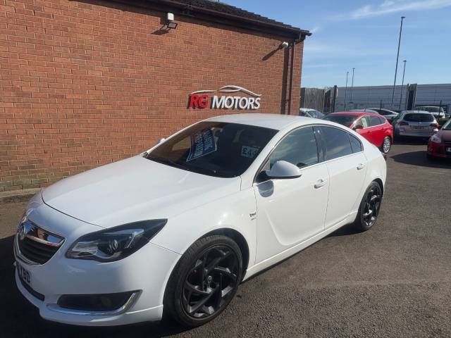 Vauxhall Insignia 1.6 CDTi SRi Vx-line White 5dr Hatch Hatchback Diesel White