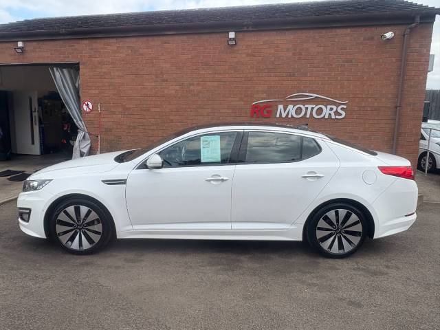 2013 Kia Optima 1.7 CRDi 3 White 4dr Auto Saloon
