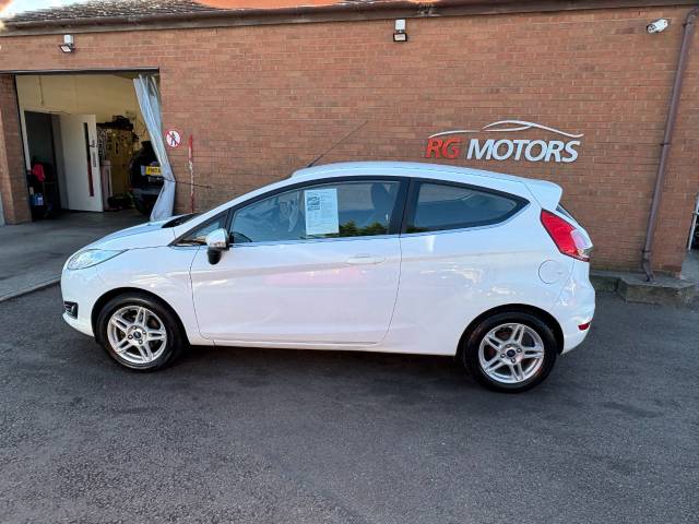 2013 Ford Fiesta 1.0 EcoBoost Zetec White 3dr Hatch