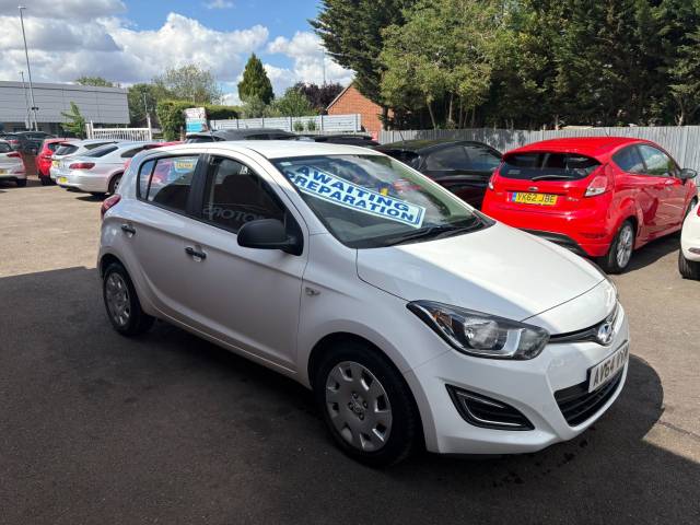 2014 Hyundai i20 1.2 Classic White  5dr Hatch