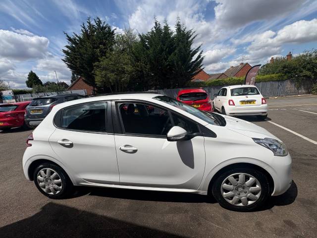 2014 Peugeot 208 1.0 VTi Access+ White 5dr Hatch