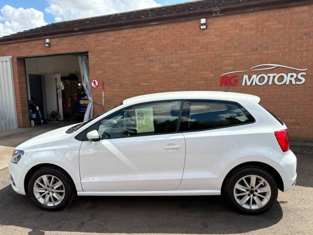 2015 Volkswagen Polo 1.2 TSI SE White 3dr Hatch