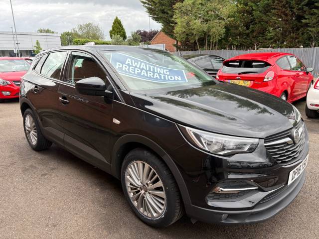 2018 Vauxhall Grandland X 1.2 Turbo SE Black 5dr Hatch