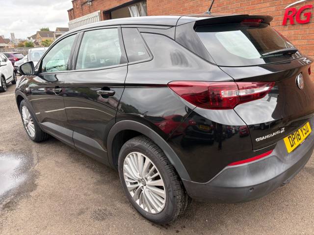 2018 Vauxhall Grandland X 1.2 Turbo SE Black 5dr Hatch