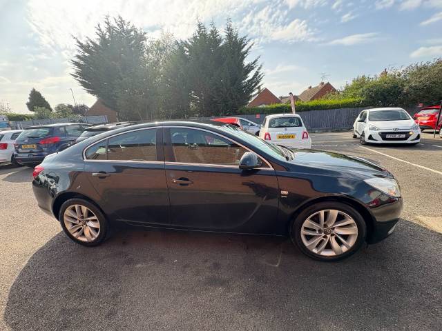 2013 Vauxhall Insignia 1.8i 16V SRi Black 5dr Hatch