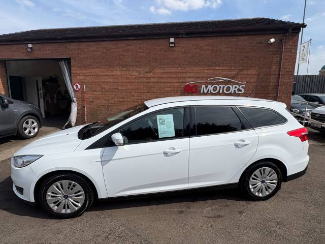 2015 Ford Focus 1.0 EcoBoost Zetec White 5dr Estate
