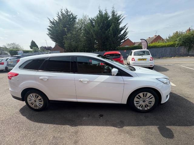 2015 Ford Focus 1.0 EcoBoost Zetec White 5dr Estate