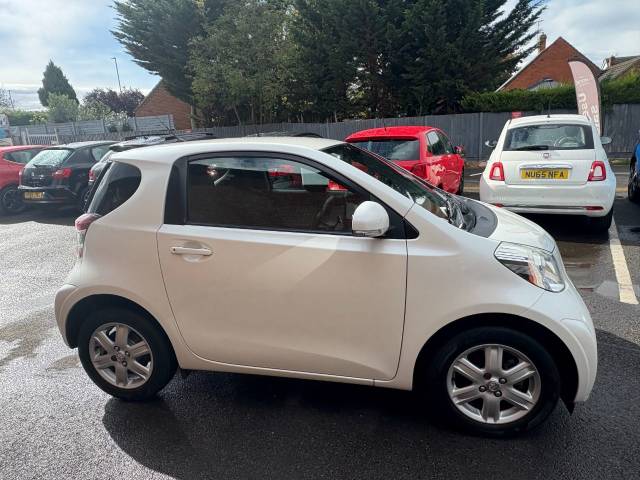 2012 Toyota iQ 1.0 VVT-i White 3dr Hatch