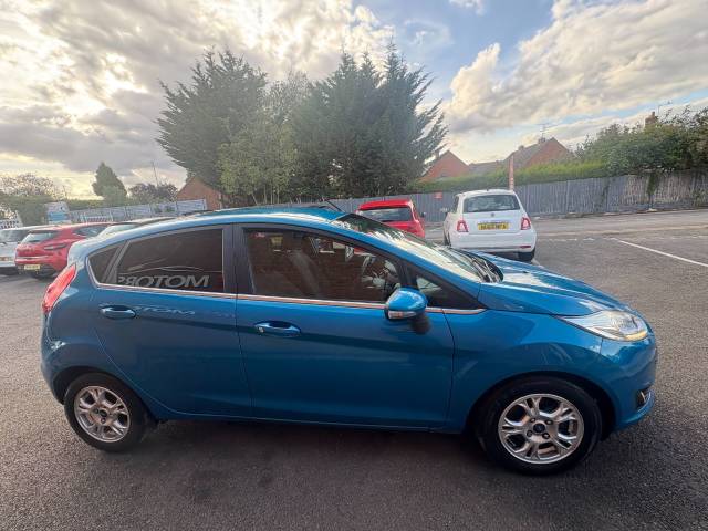 2013 Ford Fiesta 1.6 TDCi Titanium ECOnetic Blue 5dr Hatch