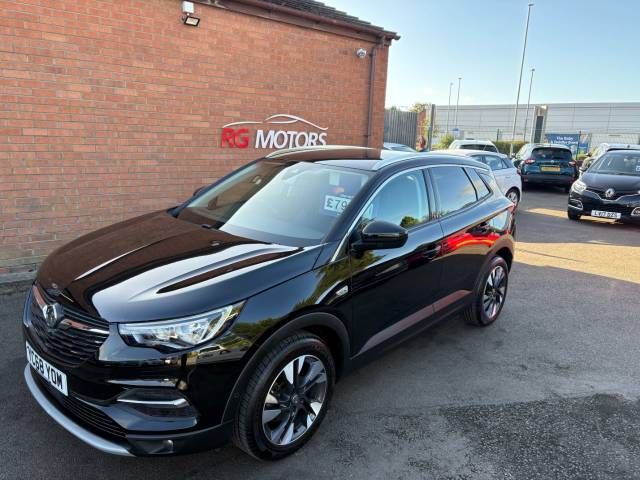 Vauxhall Grandland X 1.2 Turbo Sport Nav 5dr Hatchback Petrol Black