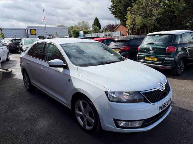 2015 Skoda Rapid 1.6 TDI CR Elegance White 5dr Hatch