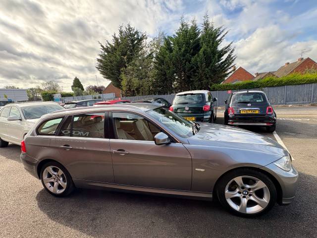 2012 BMW 3 Series 2.0 318d Exclusive Edition Silver 5dr Estate
