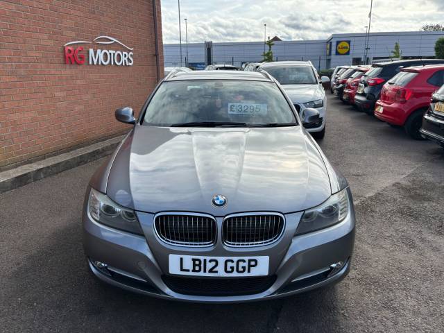 2012 BMW 3 Series 2.0 318d Exclusive Edition Silver 5dr Estate