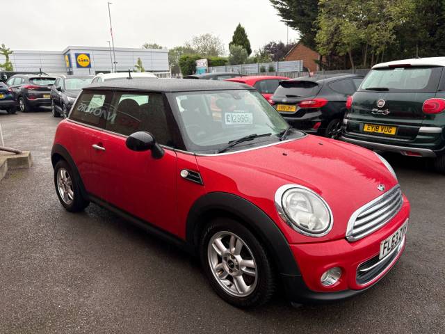 2013 Mini Hatchback 1.6 Cooper Red 3dr Hatch