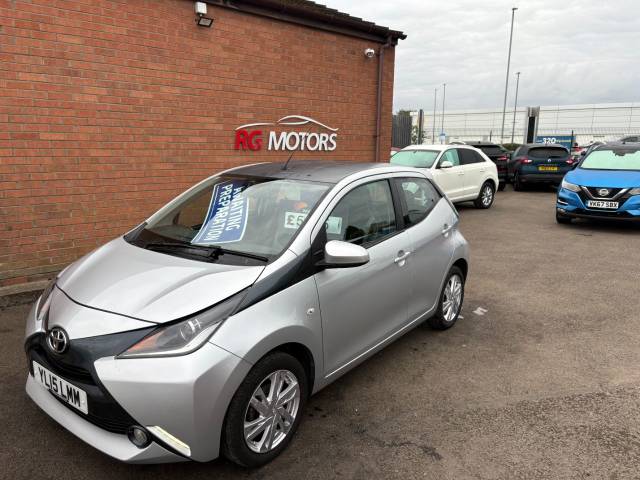Toyota Aygo 1.0 VVT-i X-Pression 5dr Hatchback Petrol Silver